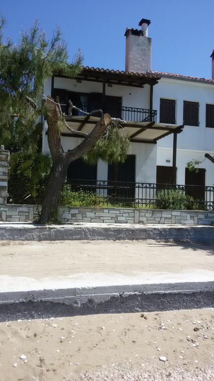 Stelios Seaside House Villa Lefokastro Bagian luar foto
