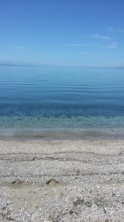 Stelios Seaside House Villa Lefokastro Bagian luar foto